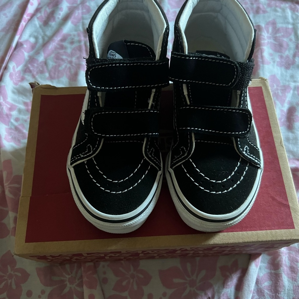 Preschool size Sk8-Mid Reissue V